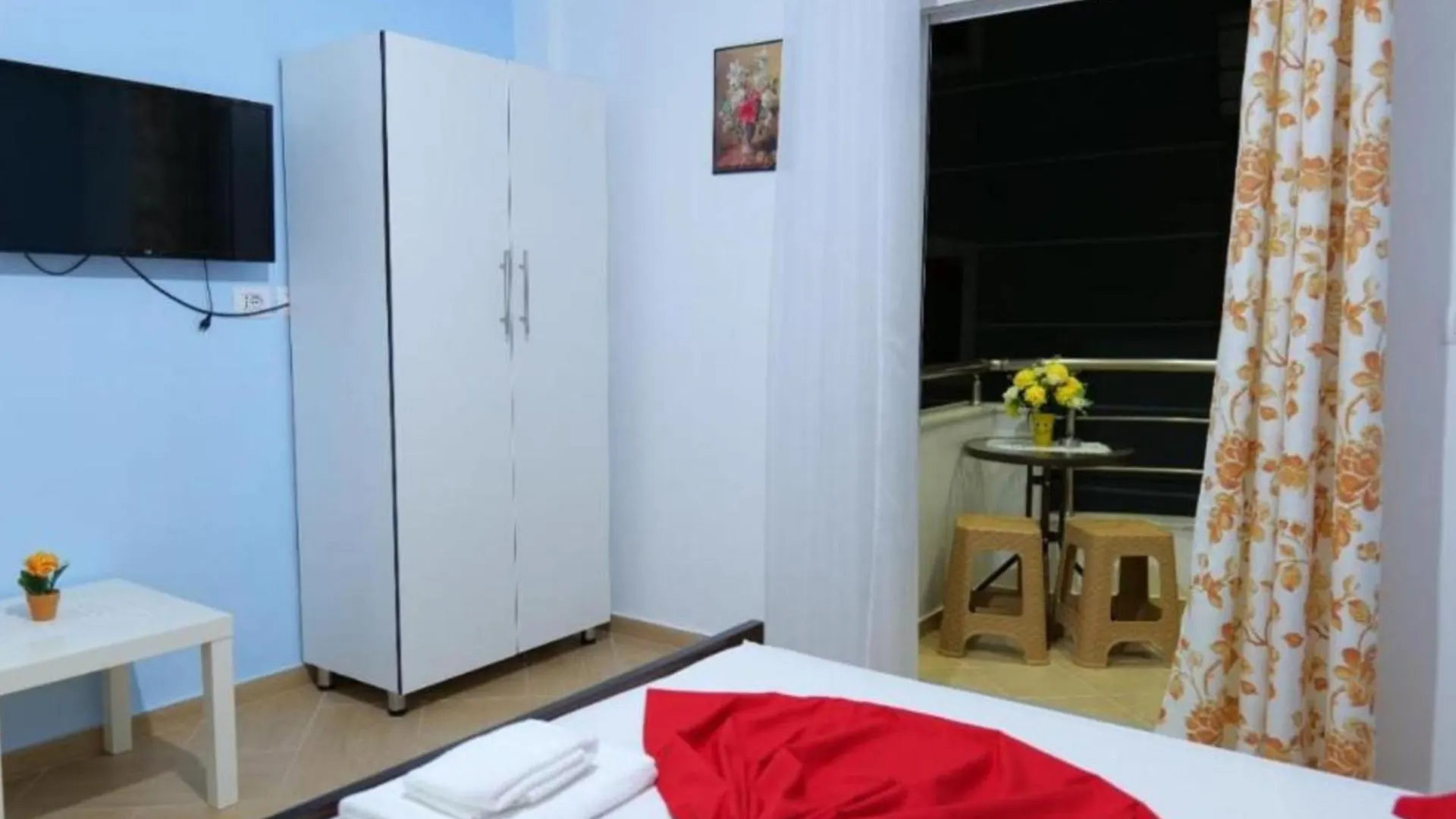 Sunborn Apartments Ksamil