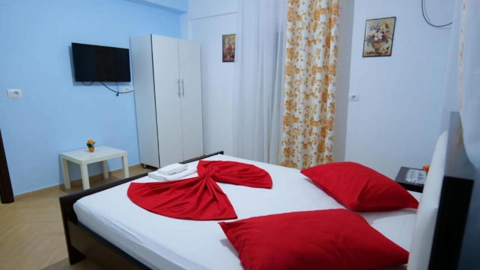 Sunborn Apartments Ksamil