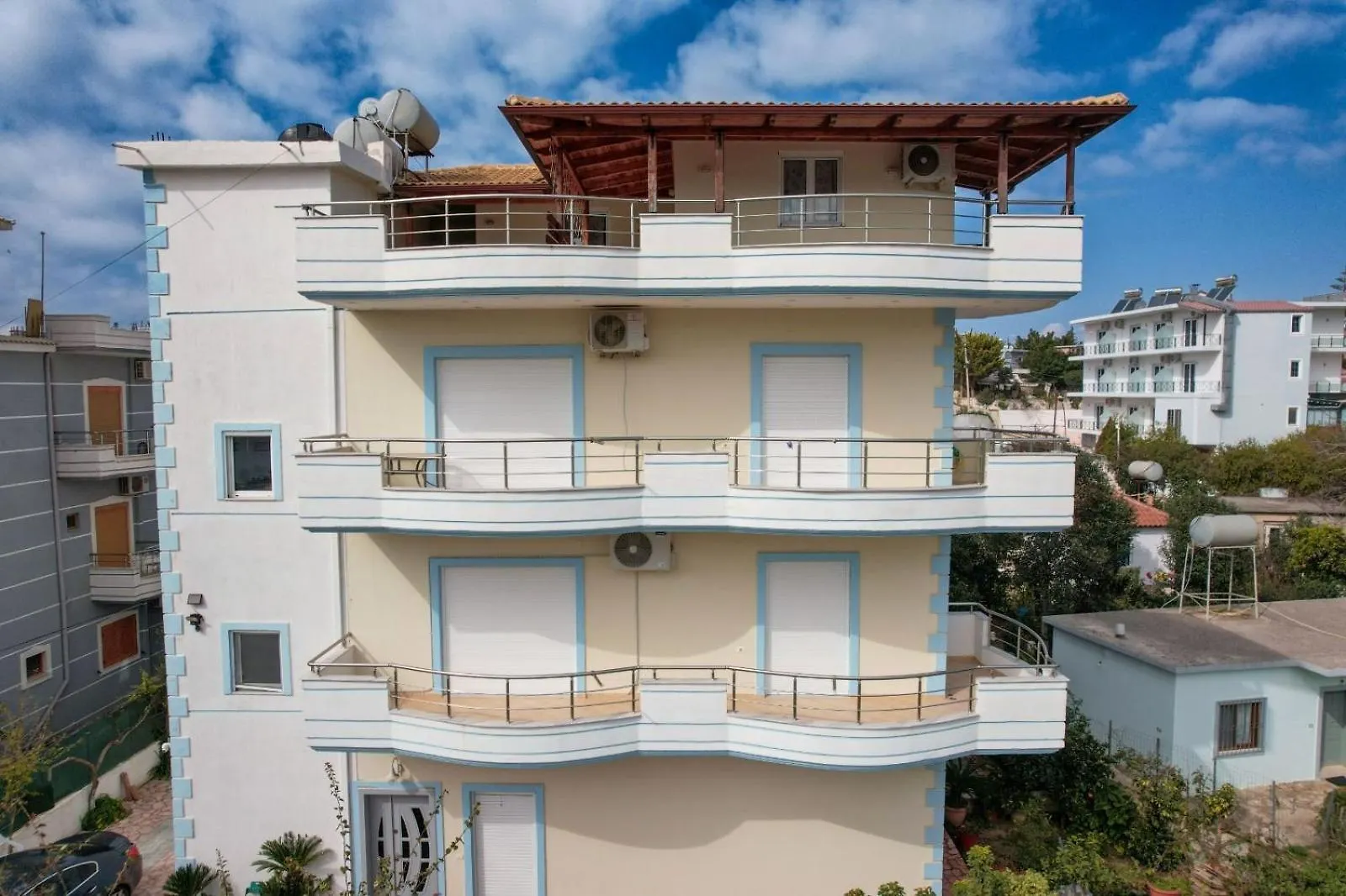 Sunborn Apartments Ksamil