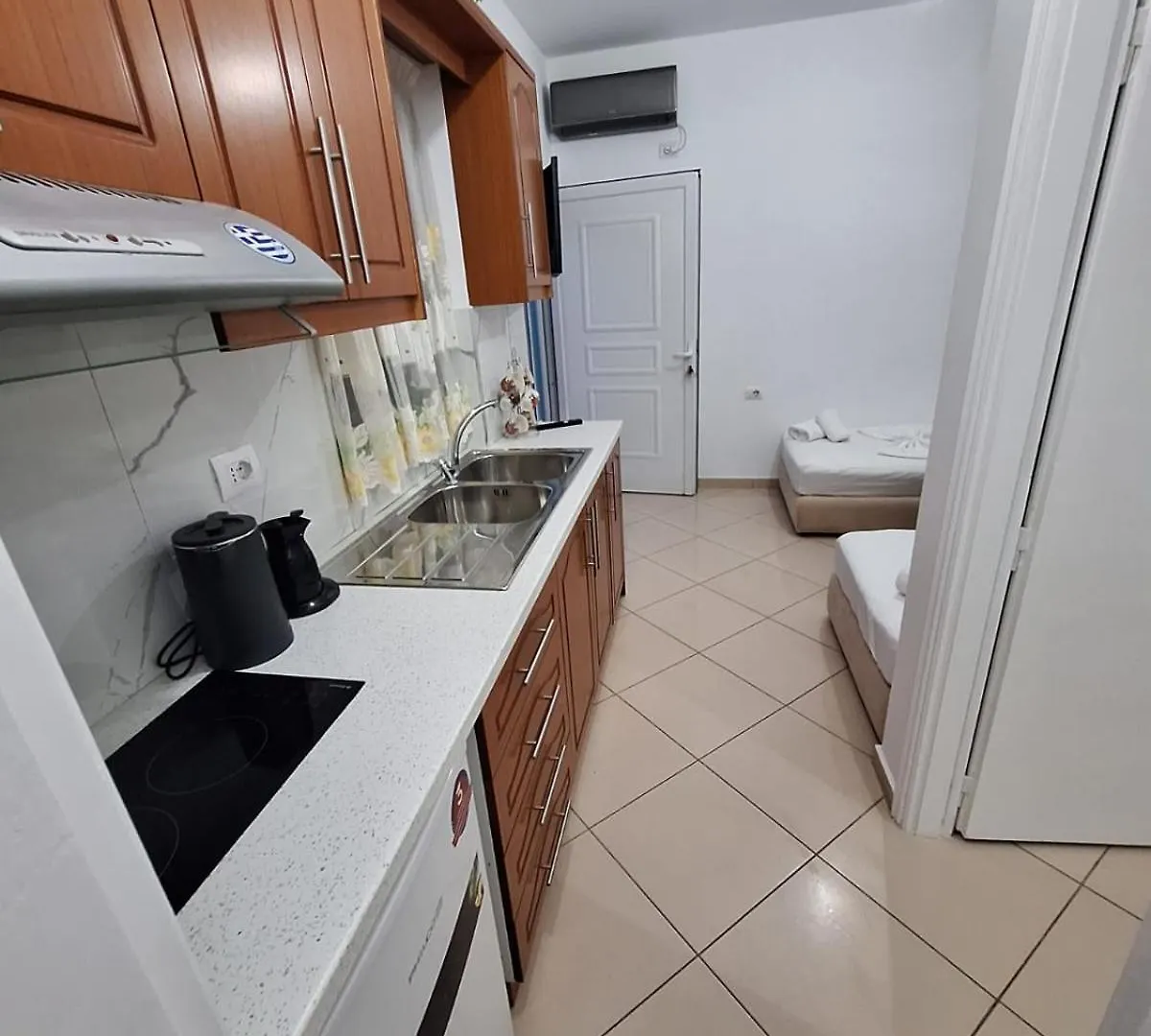 Sunborn Apartments Ksamil